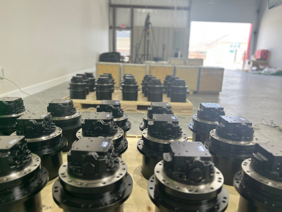 KUBOTA KX080-4 FINAL DRIVE MOTOR WITH GERBOX